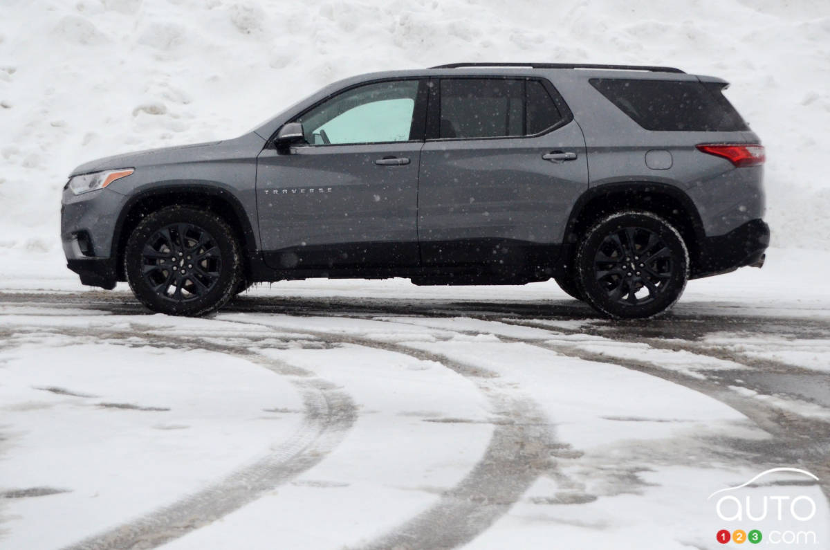 Chevrolet Traverse RS 2020, de profil